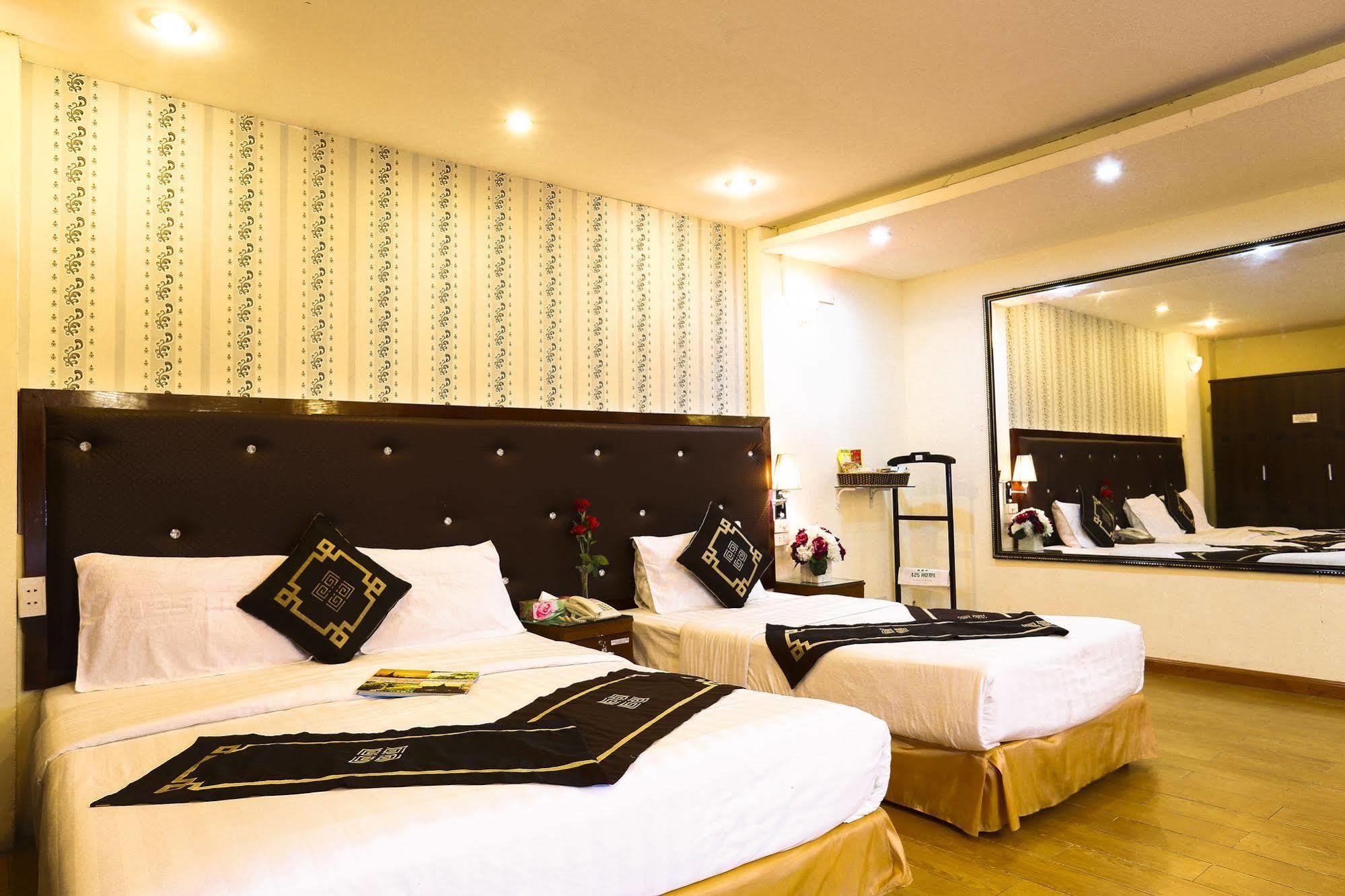 A25 Hotel - 46 Chau Long Ханой Экстерьер фото