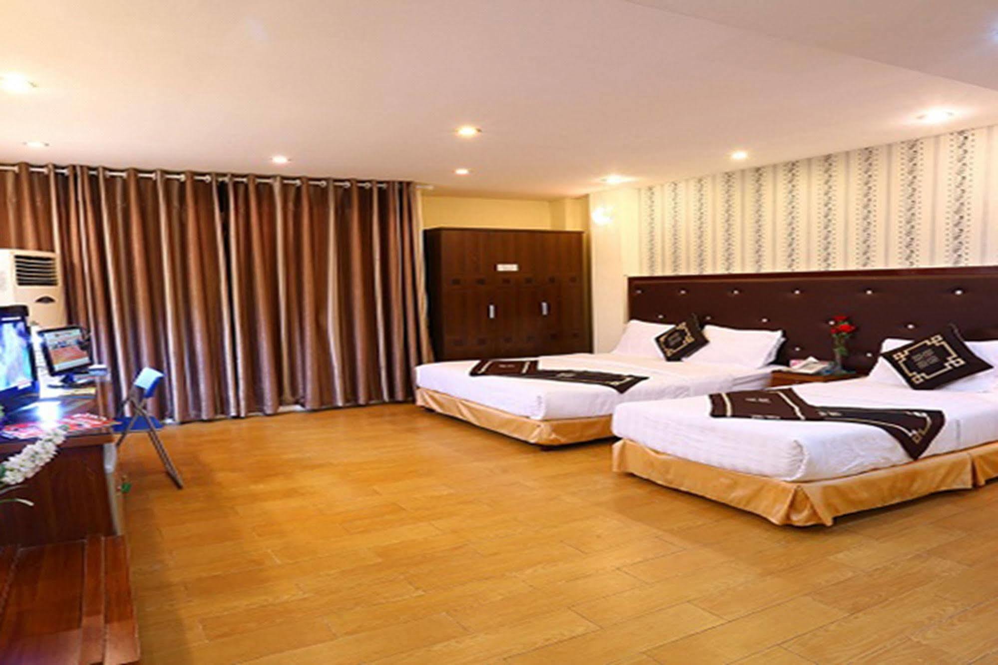 A25 Hotel - 46 Chau Long Ханой Экстерьер фото