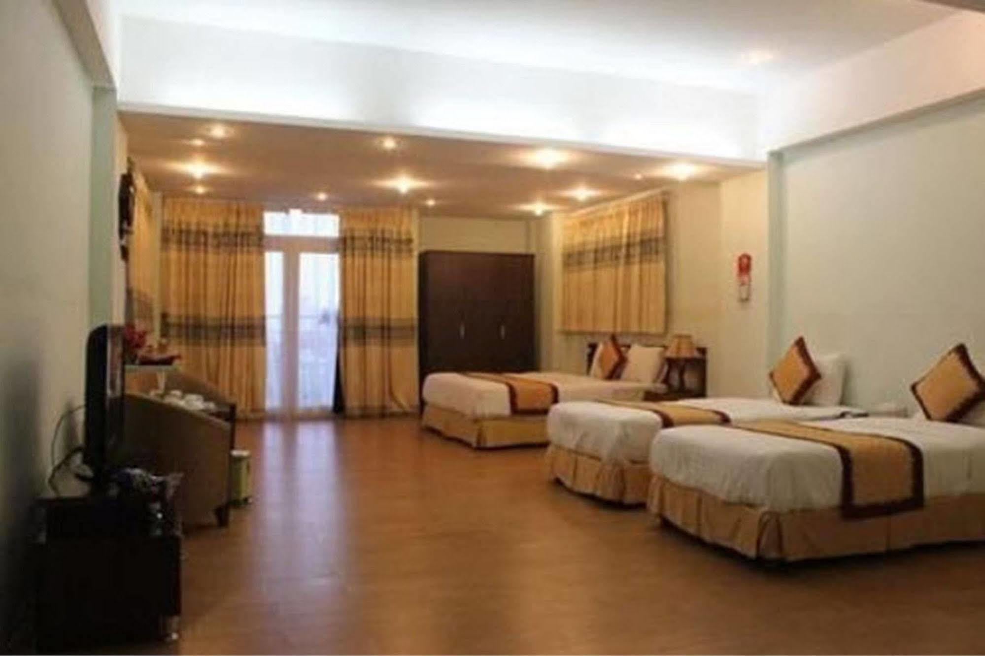 A25 Hotel - 46 Chau Long Ханой Экстерьер фото